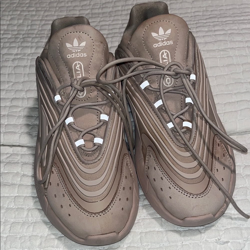 Adidas onelia